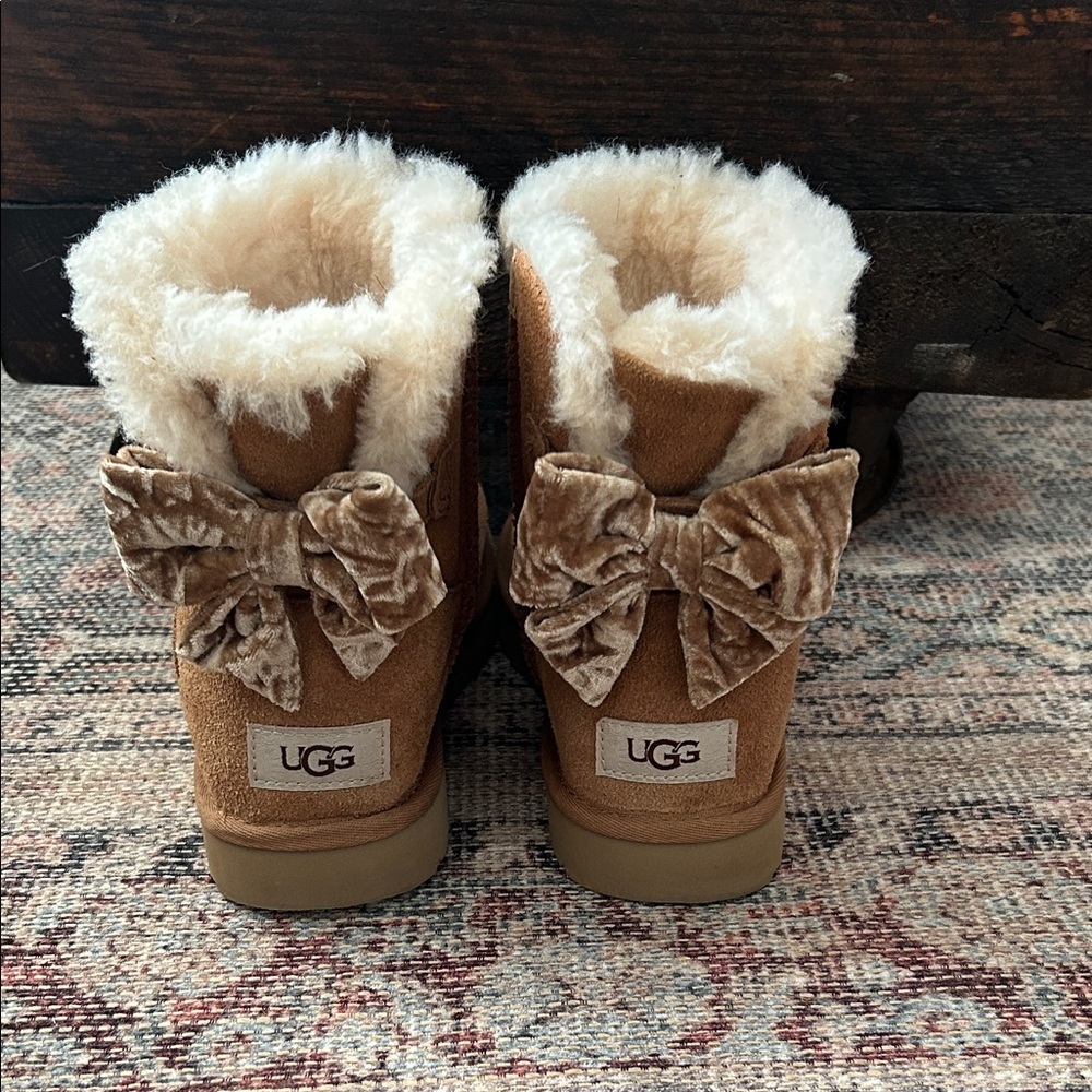 UGG Brown Boots with Plush Fur and Velvet Bows